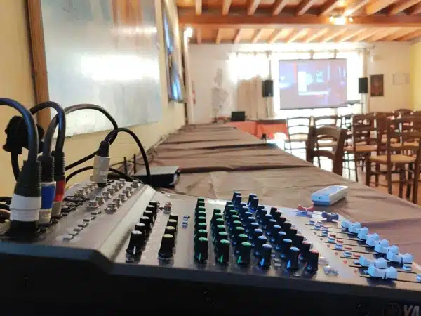 integrazione-con-sistemi-domotici-per-dolby-surround