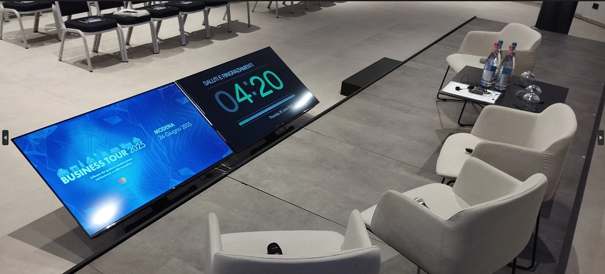 allestimento-di-soluzioni-multimediali-per-corsi